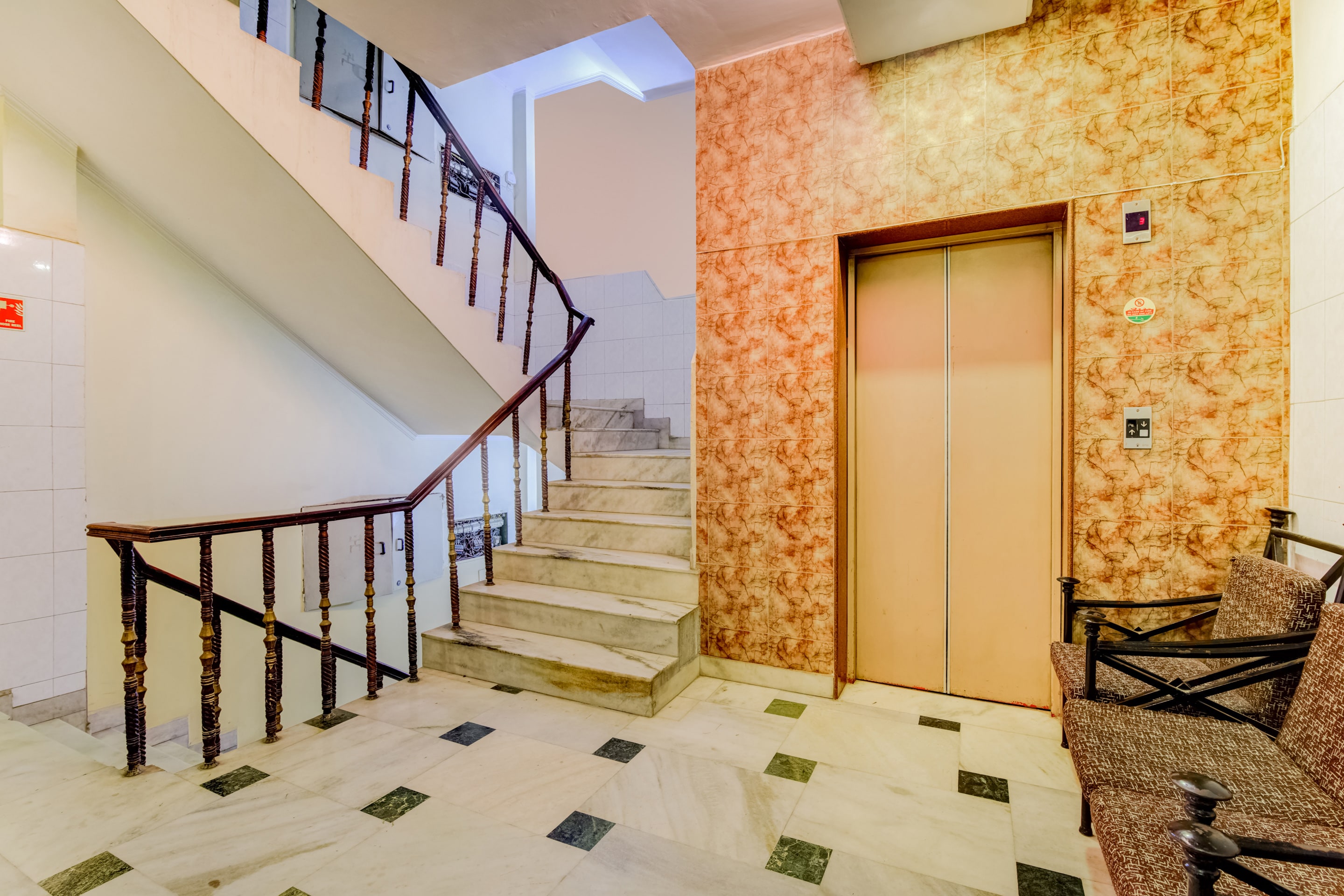 OYO 22154 Hotel Delhi Darbar