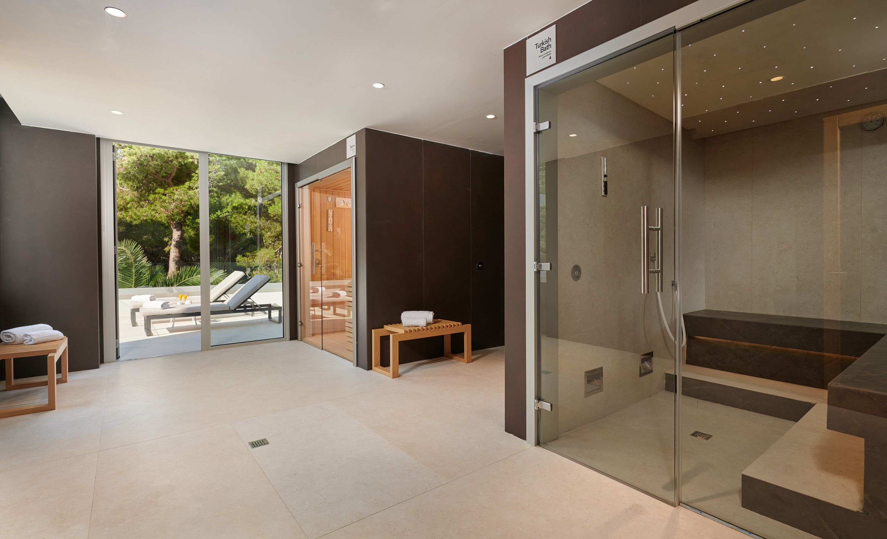 Hipotels Bahía Grande Aparthotel