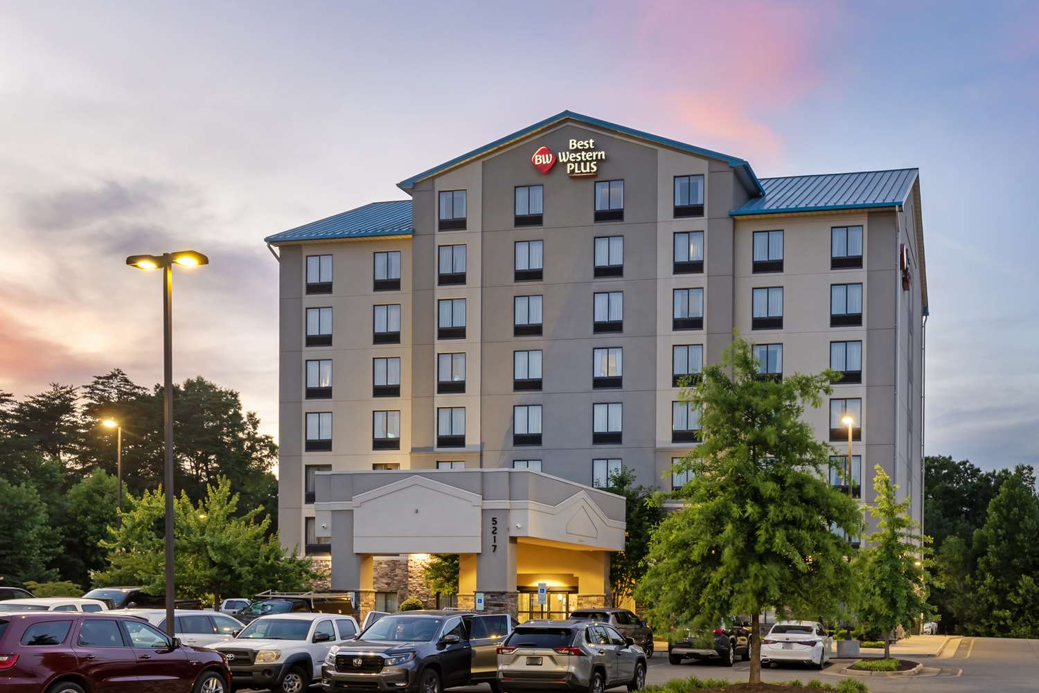 Best Western Plus Thornburg Inn  Suites
