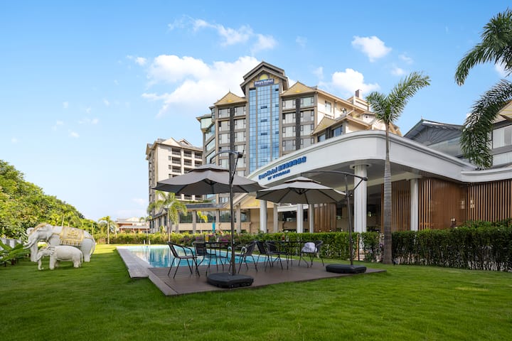 Days Hotel by Wyndham Xishuangbanna Jinghong