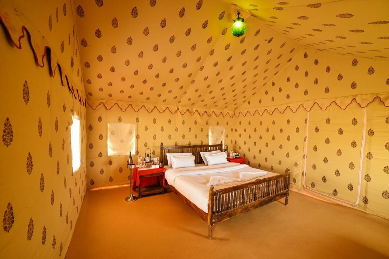 POP 88931 Enjoy Desert Camp