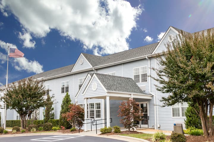 Microtel Inn & Suites by Wyndham Wilson