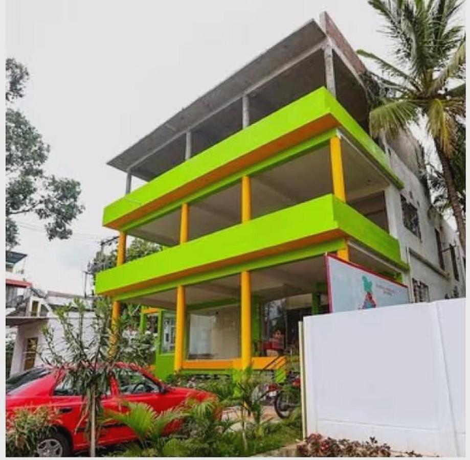 OYO Flagship 703325 Sjr