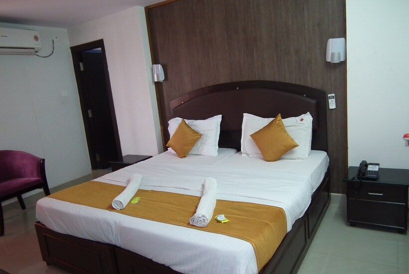 Hotel Meena Paradise