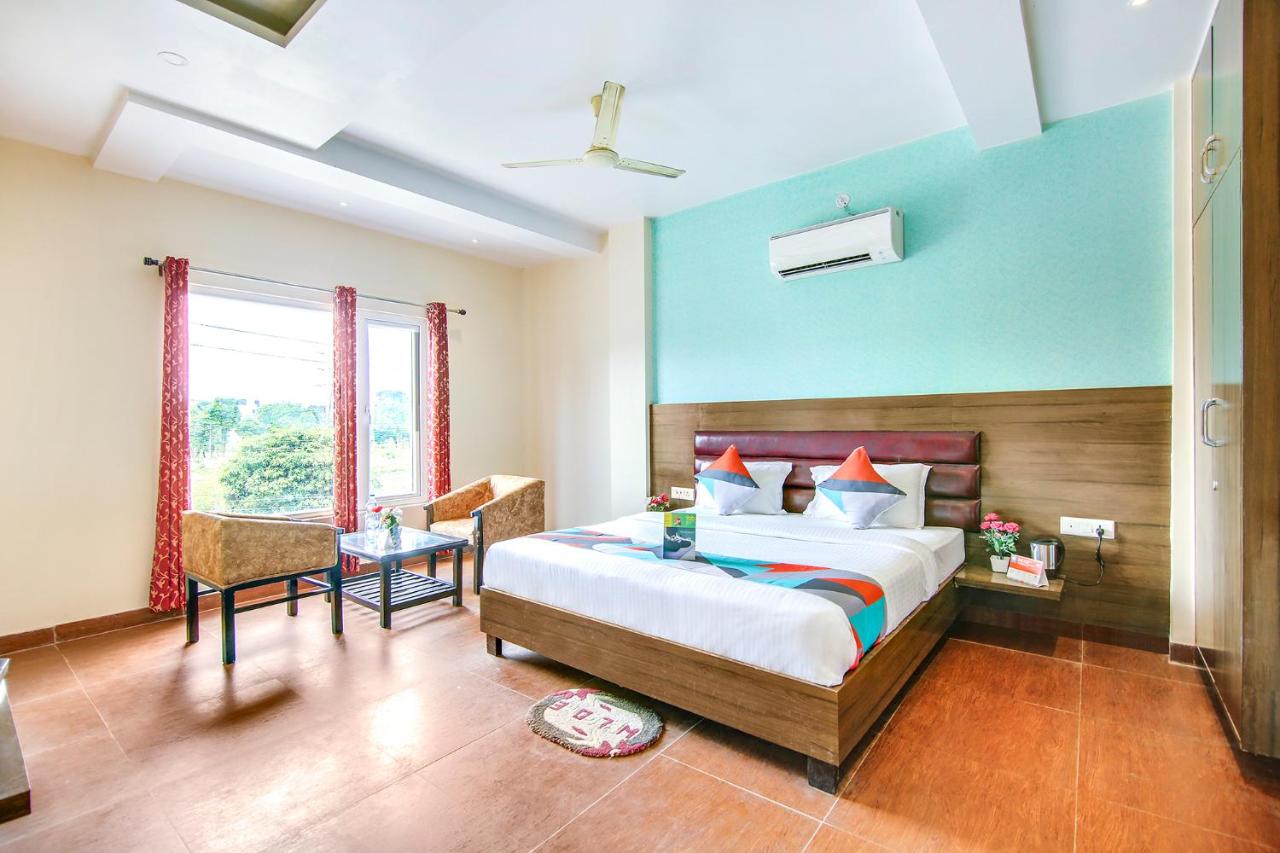 FabHotel Gayatri Palace