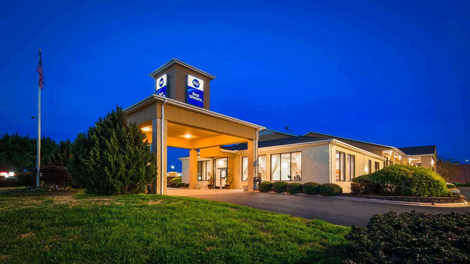Best Western Inn  Suites - Monroe