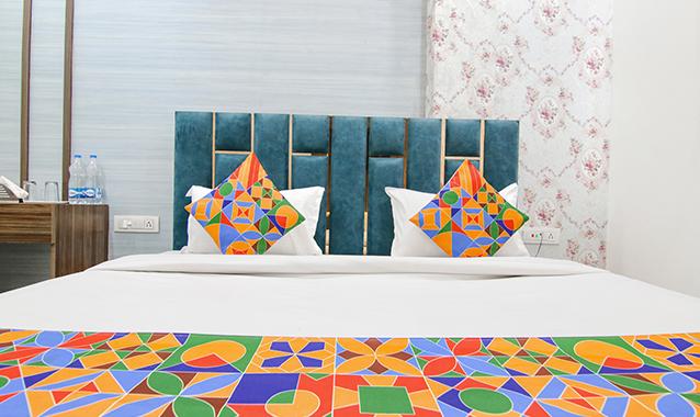 FabHotel Yellow Leaf