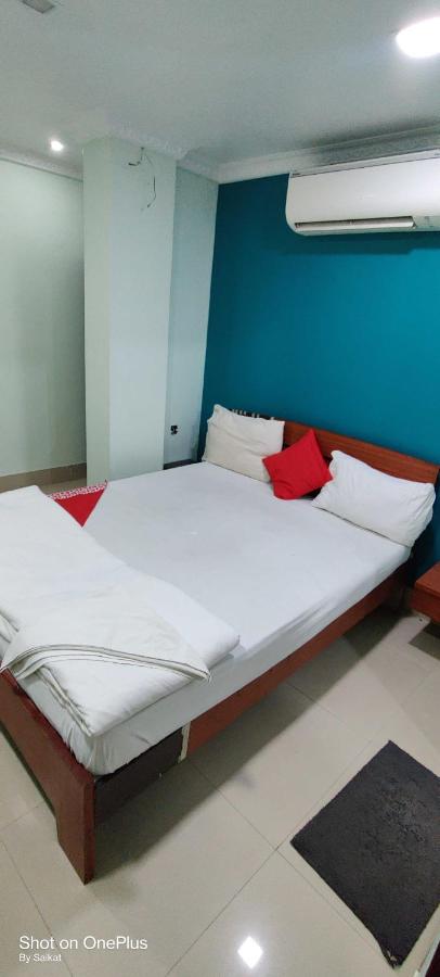 OYO Flagship 80615 Bhart Plaza Inn