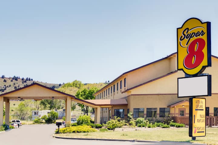 Super 8 by Wyndham Klamath Falls