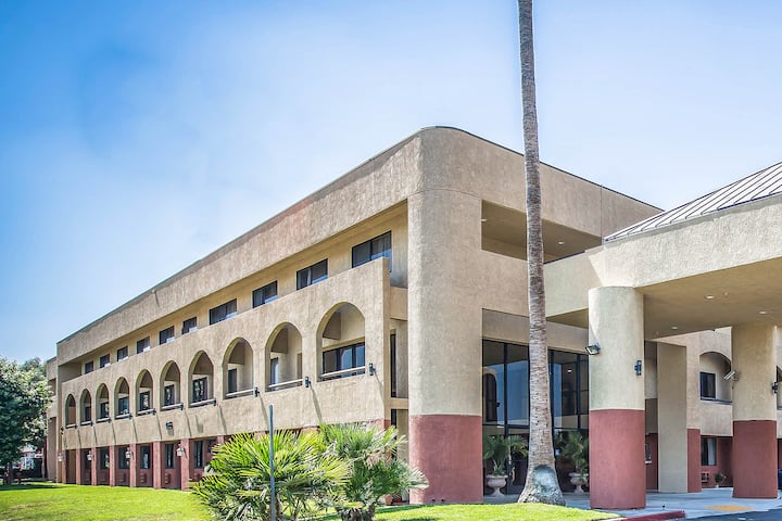 Baymont by Wyndham Ontario