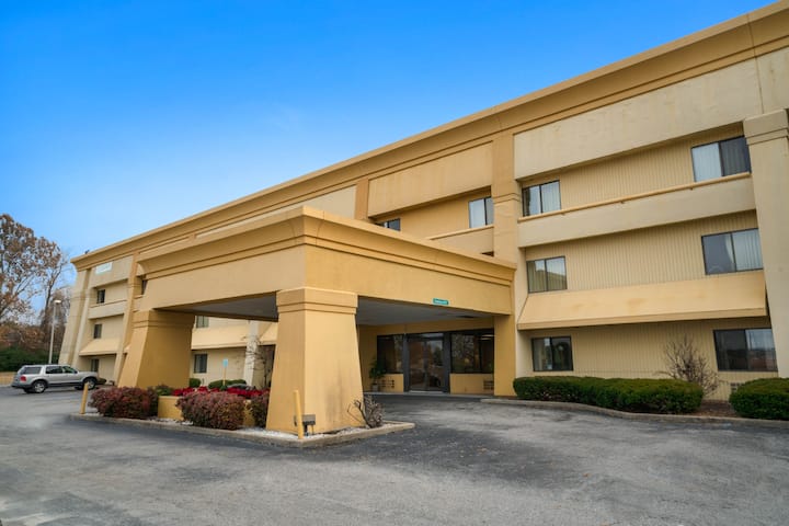 La Quinta Inn & Suites by Wyndham Jackson