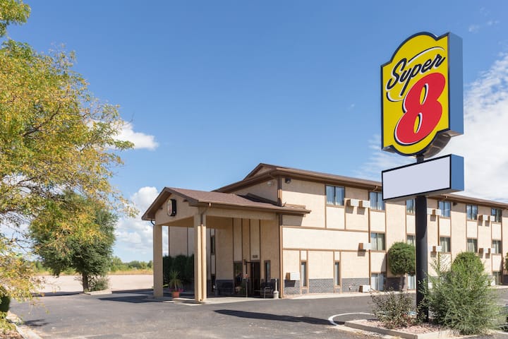 Super 8 by Wyndham Cos/Hwy 24 E/PSFB Area