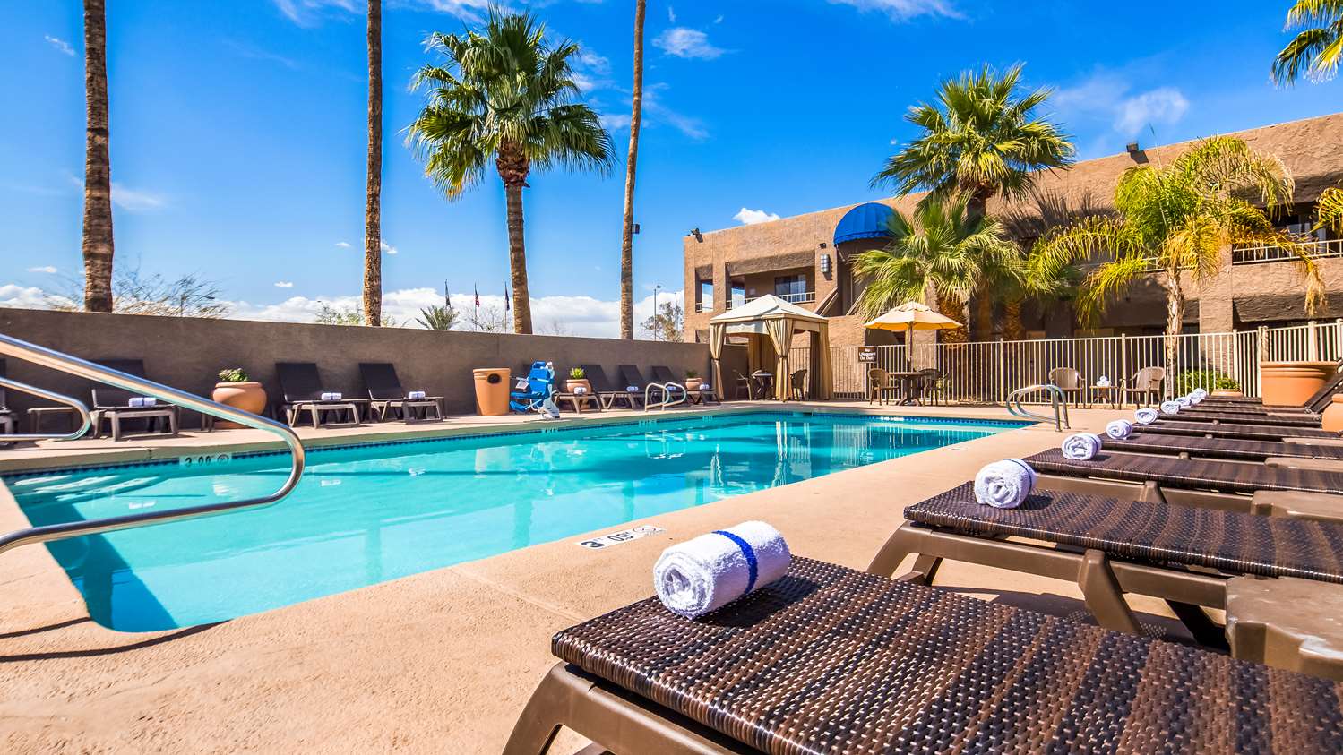 Best Western InnSuites Phoenix Hotel  Suites