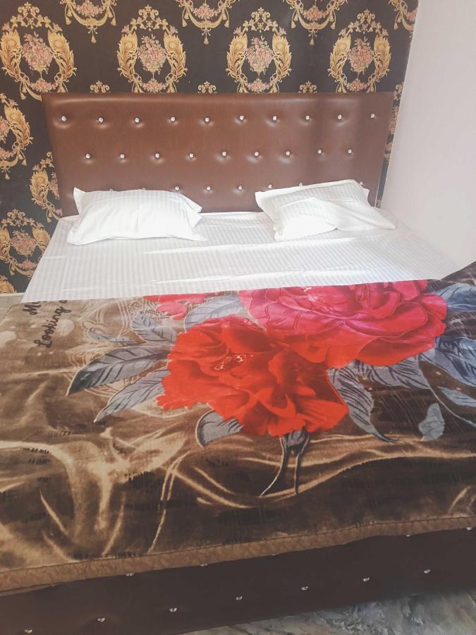 OYO Flagship 806482 Hotel Aastha