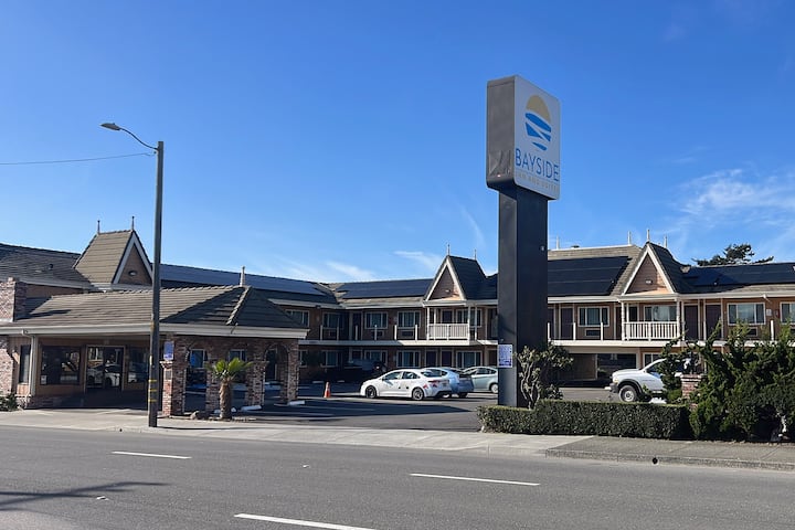 Ramada Bayside Inn and Suites