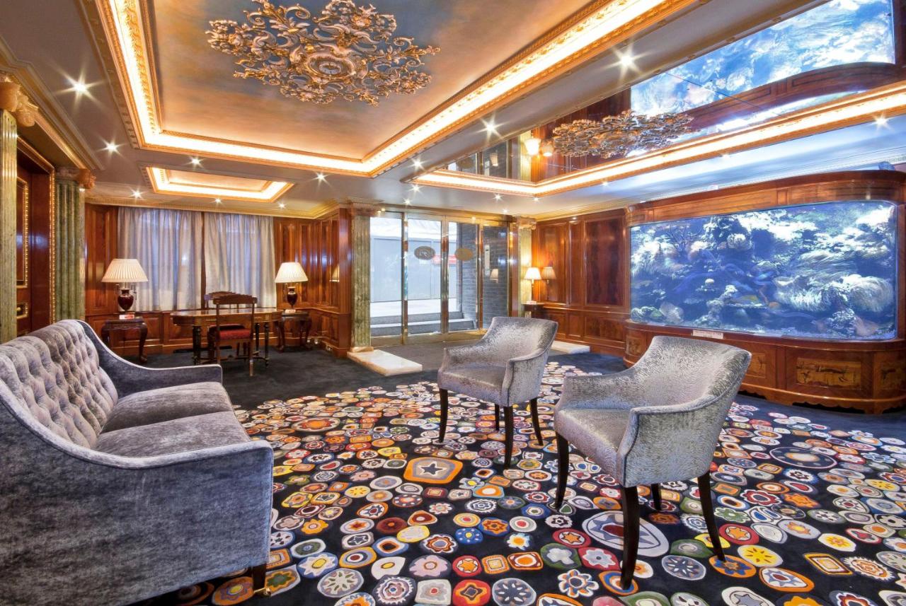 Mayfair House Apartments