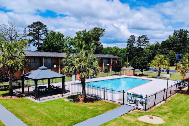 Howard Johnson by Wyndham Athens