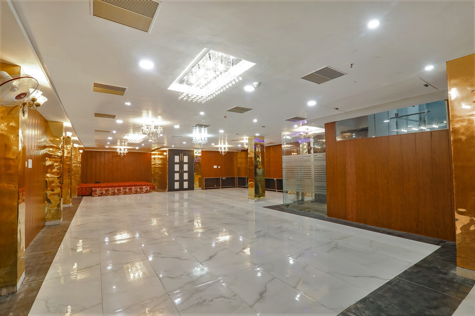 FabHotel Prime The Oranze