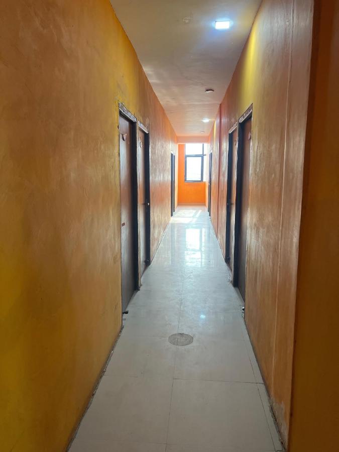 OYO 807386 Hotel Star 7