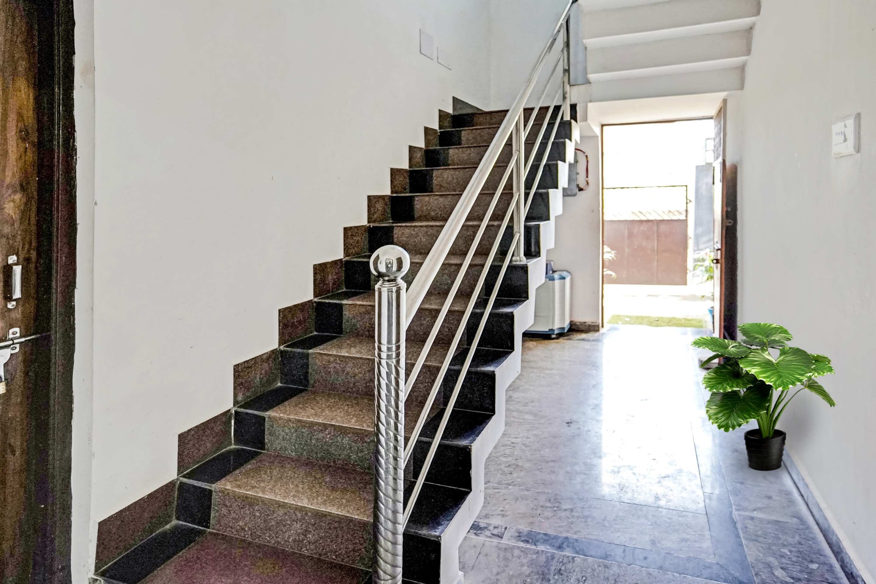 SPOT ON 81808 Rabi Niwas