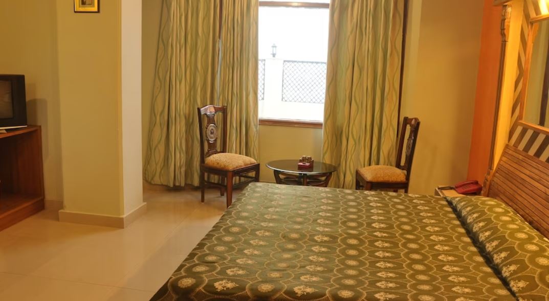 New Cosmos - The Mall Road Shimla