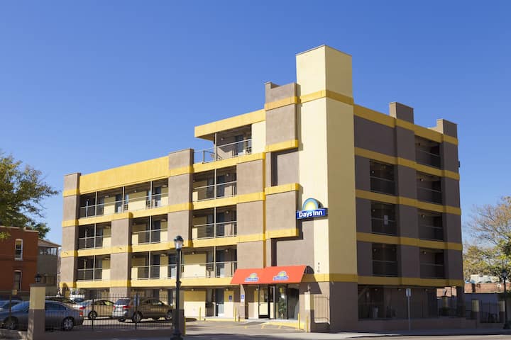 Days Inn by Wyndham Denver Downtown