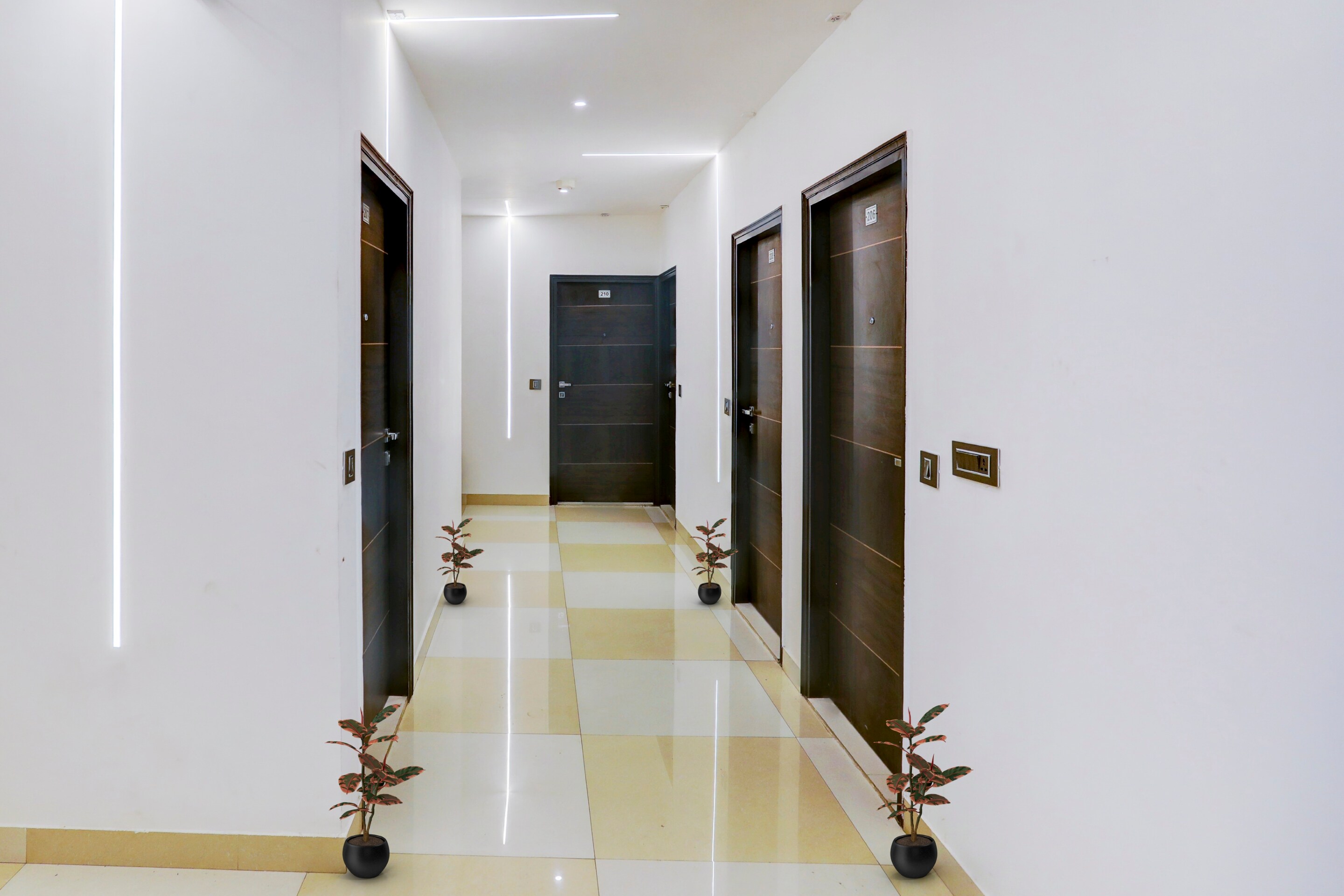 Townhouse 1089 Hotel 19 West