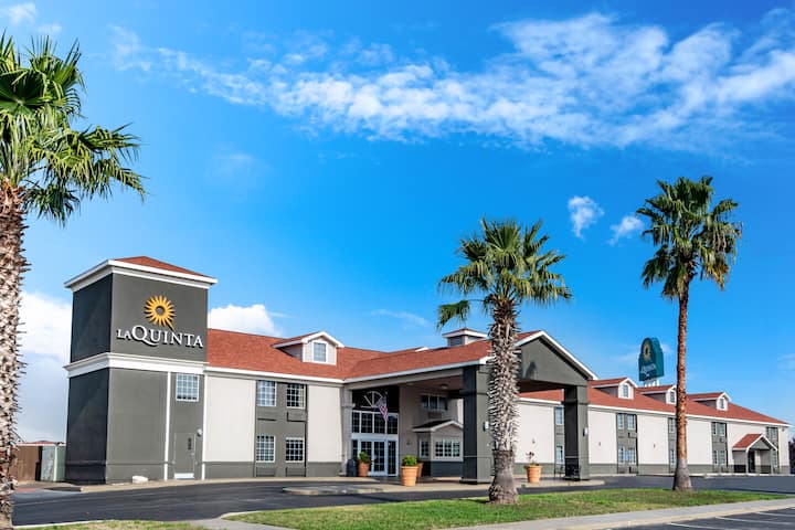 La Quinta Inn by Wyndham San Antonio Brooks City Base