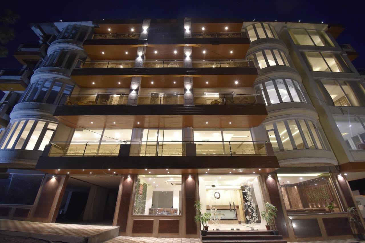 The Royal Castle Hot And Cold Centralized