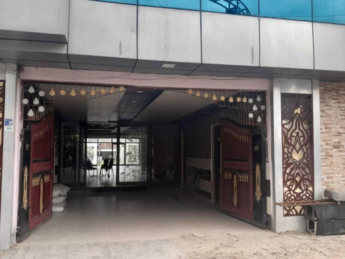 OYO 700442  Ashoka  palace