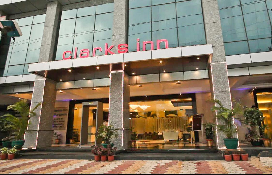 Hotel DS Clarks Inn Gurgaon