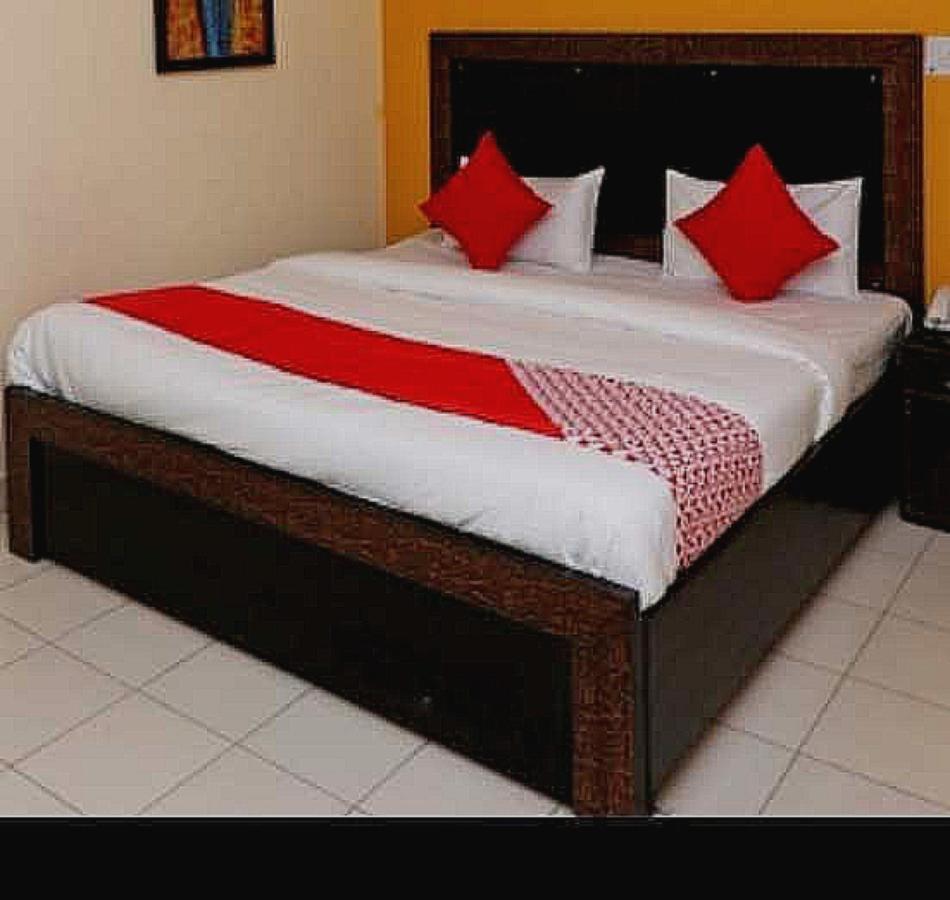 POP 700396 Prince Resort