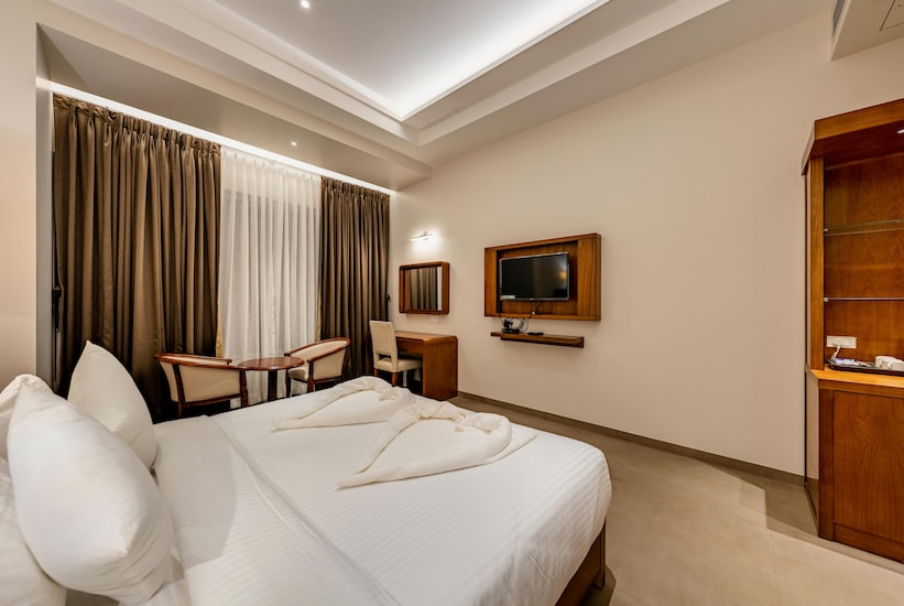 Hotel Grand Regal