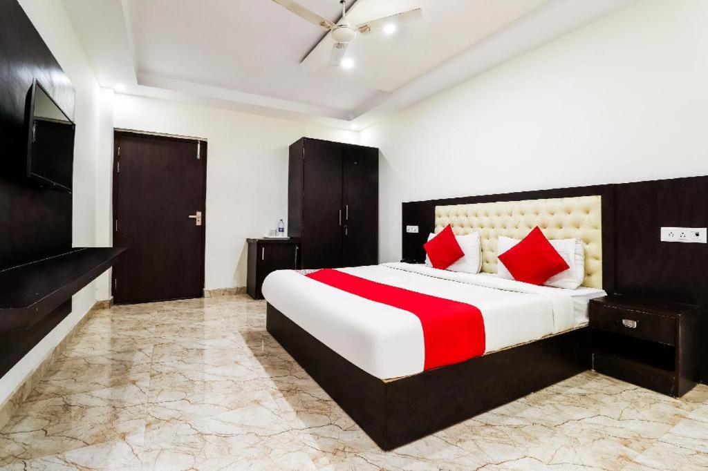 Pacific Green By Frescoes Hotel