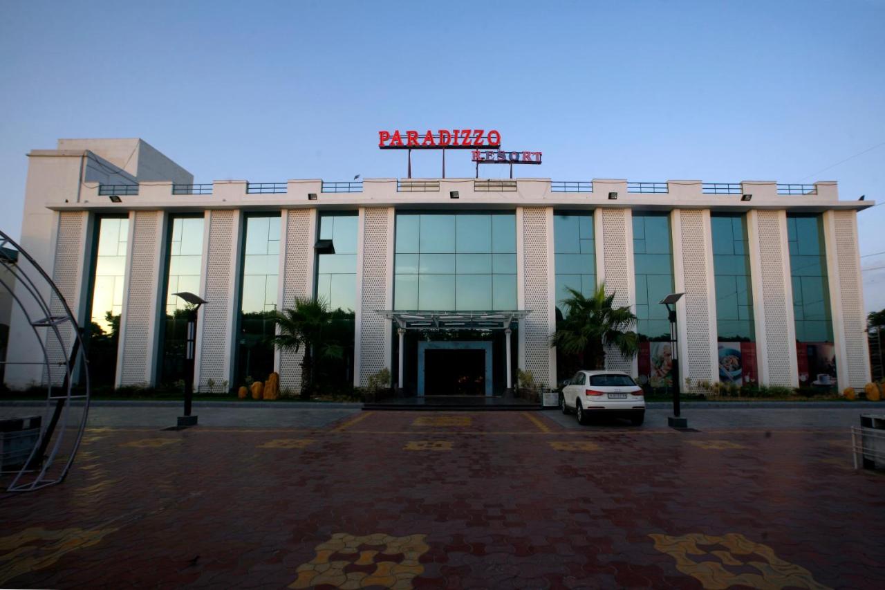 Paradizzo Resort