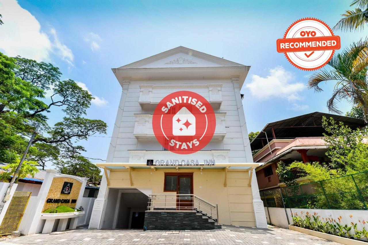 OYO Flagship 30720 Hotel Grand Casa