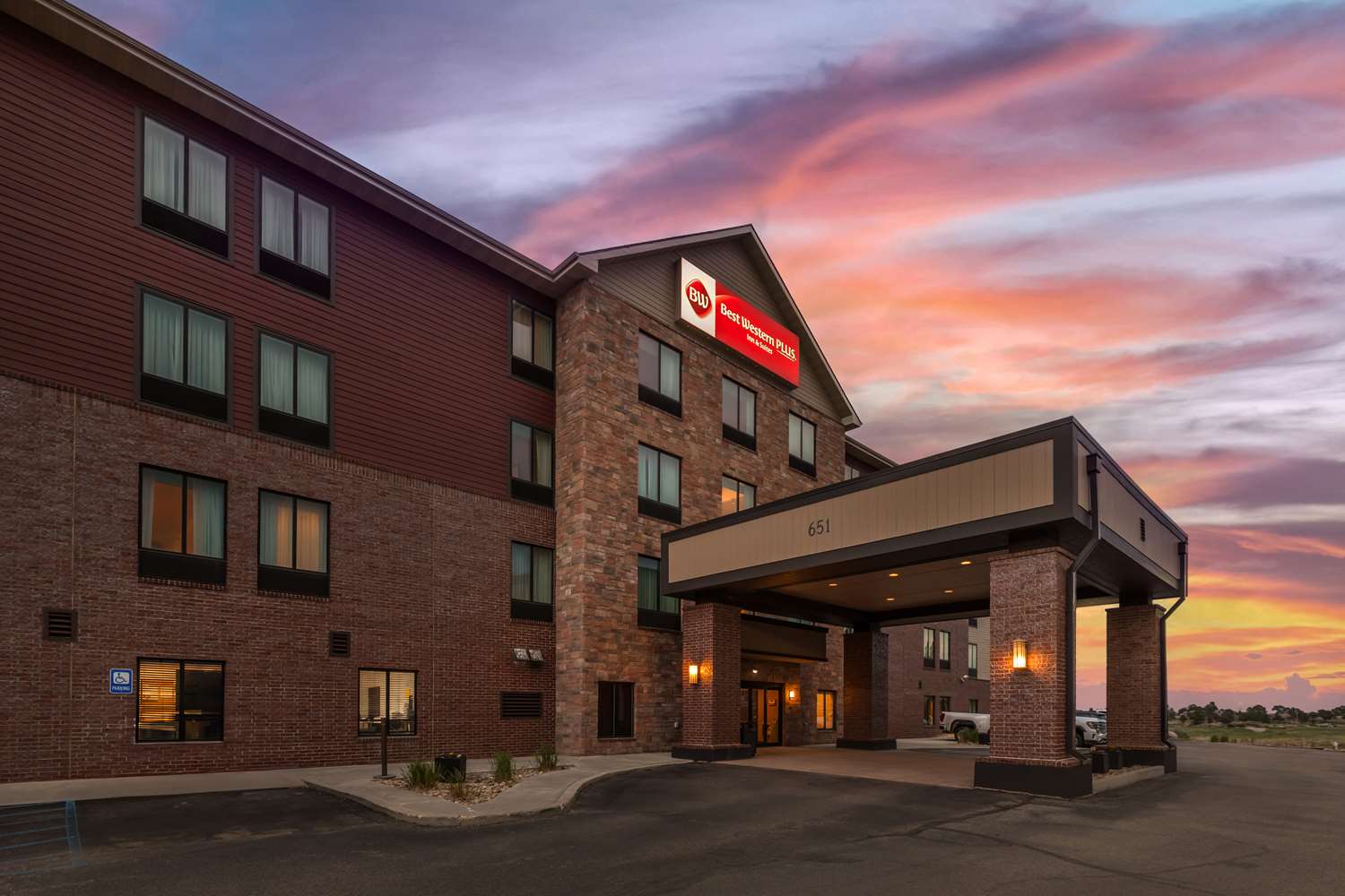 Best Western Plus Casper Inn  Suites