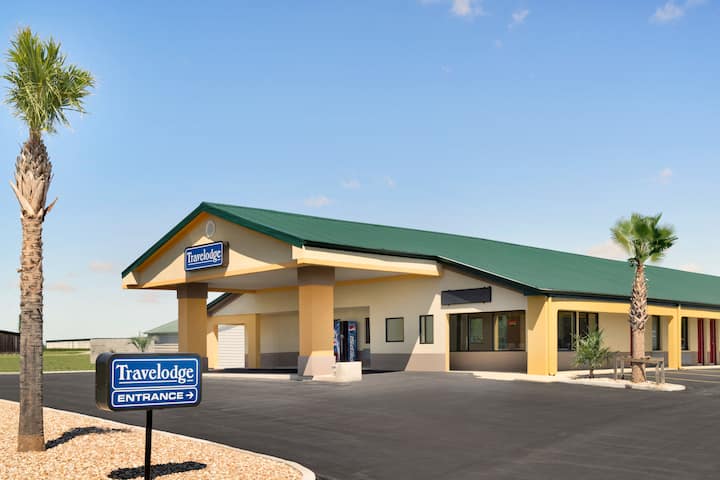 Travelodge by Wyndham Unadilla/Perry Near I-75
