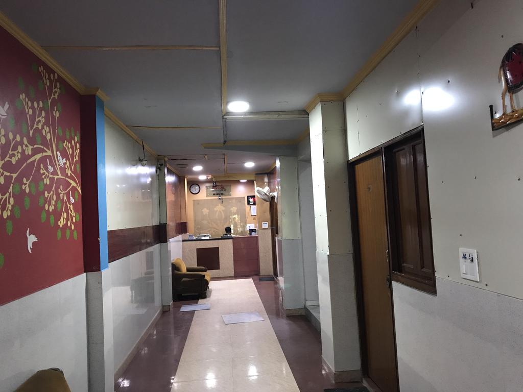 OYO 87010 Sangam Guest House