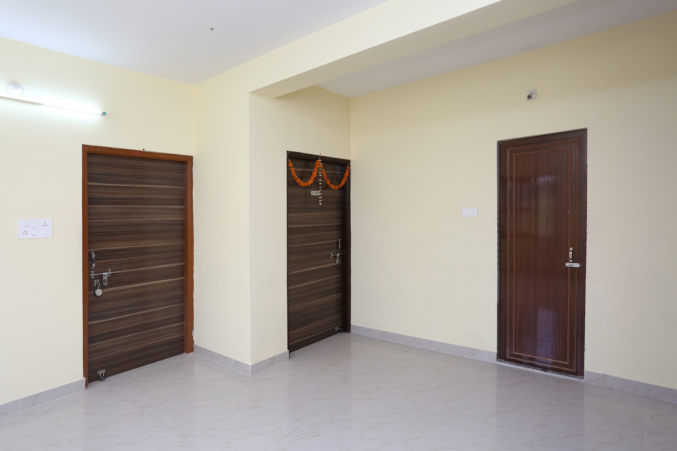 OYO Flagship 11946 Greenland Inn