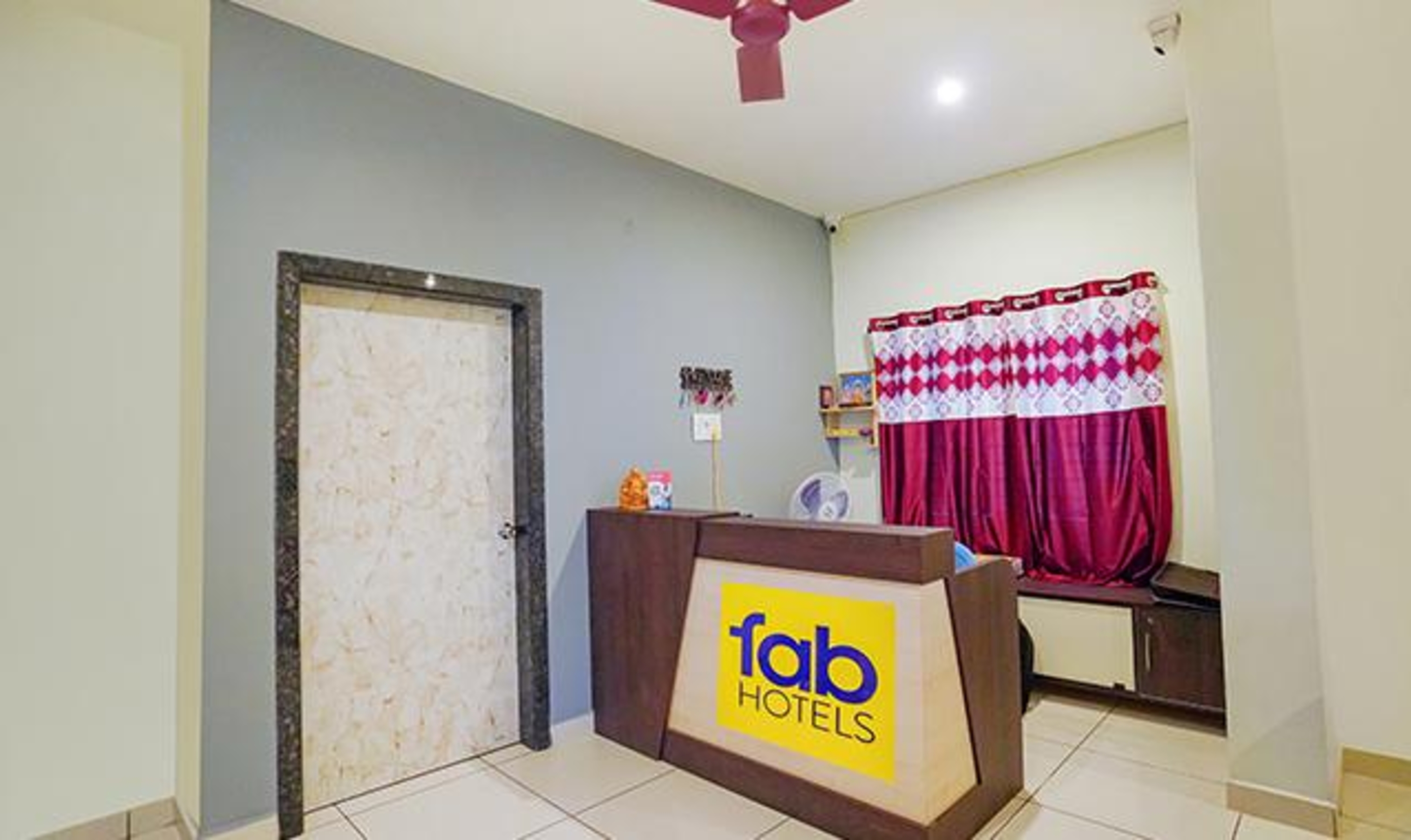 FabExpress Town Space Apartment