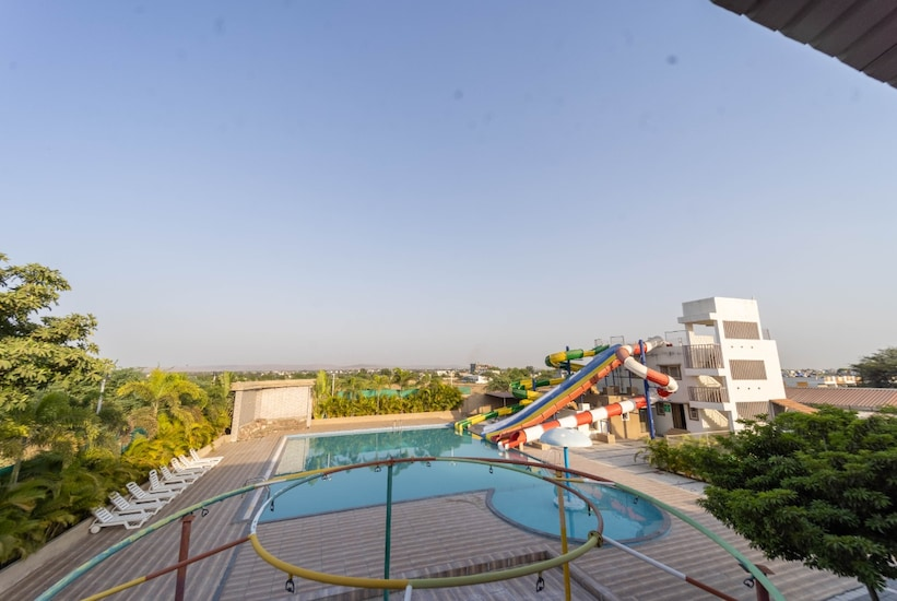 Vanrai Village Resort