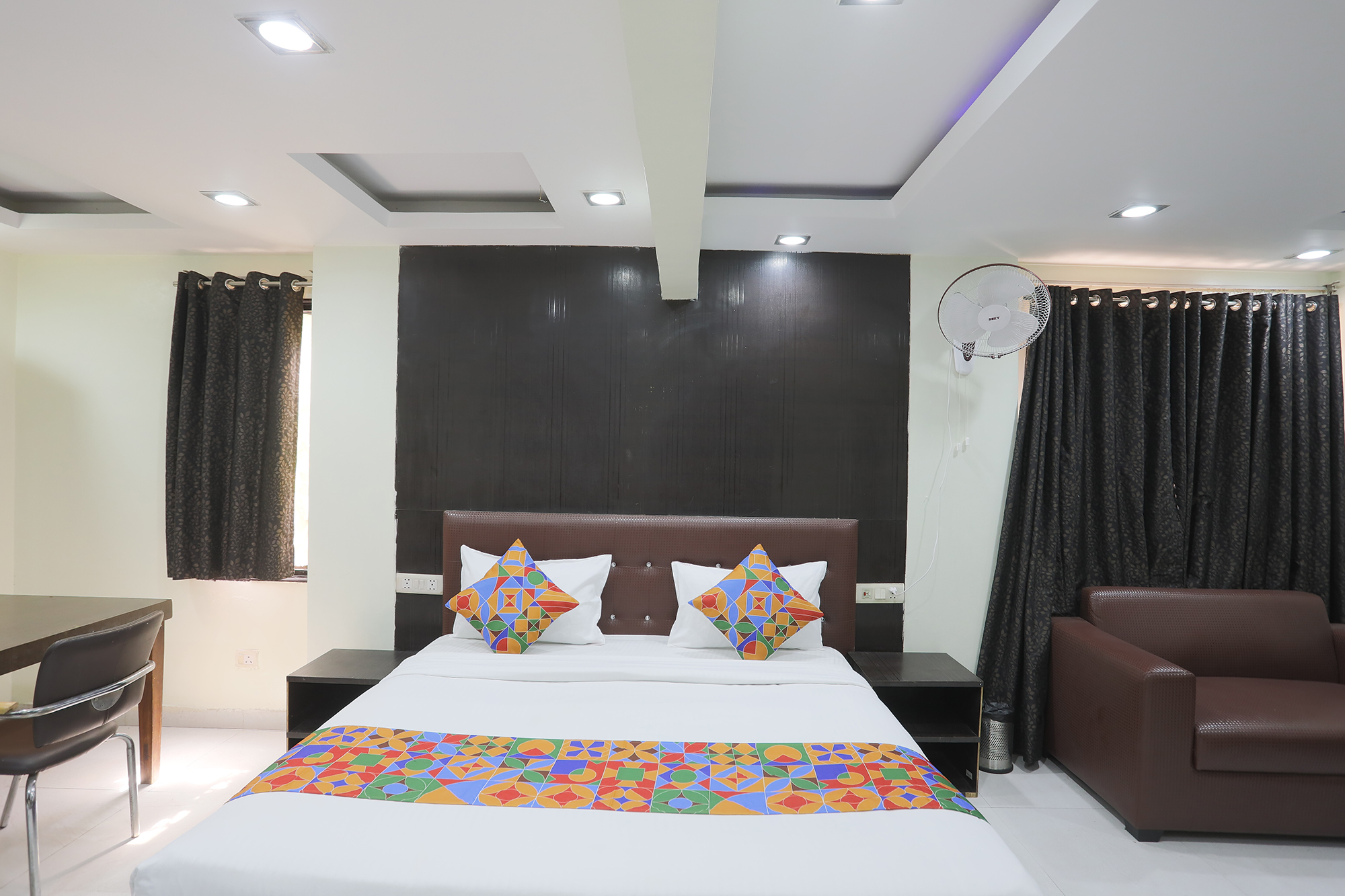 FabHotel Trio Continental