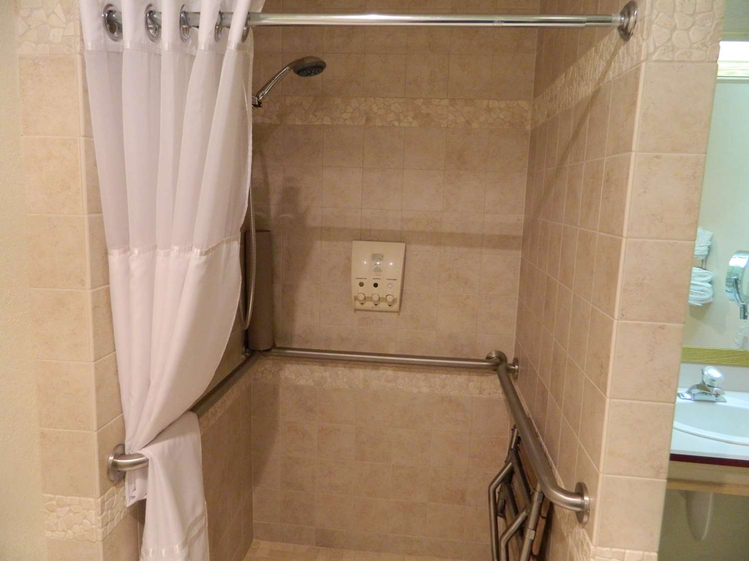 Best Western Plus Mill Creek Inn