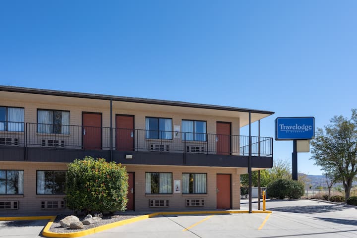 Travelodge by Wyndham Albuquerque East