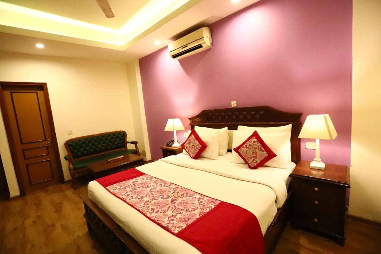 Hotel Ambica Palace AIIMS New Delhi - Couple Friendly