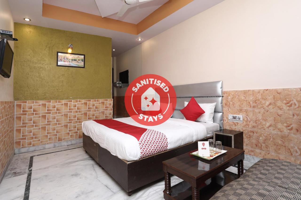 Collection O 12490 Hotel Paradise Plaza