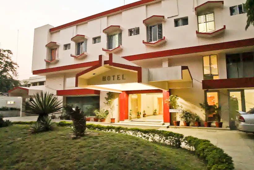 Mandakini Hotel