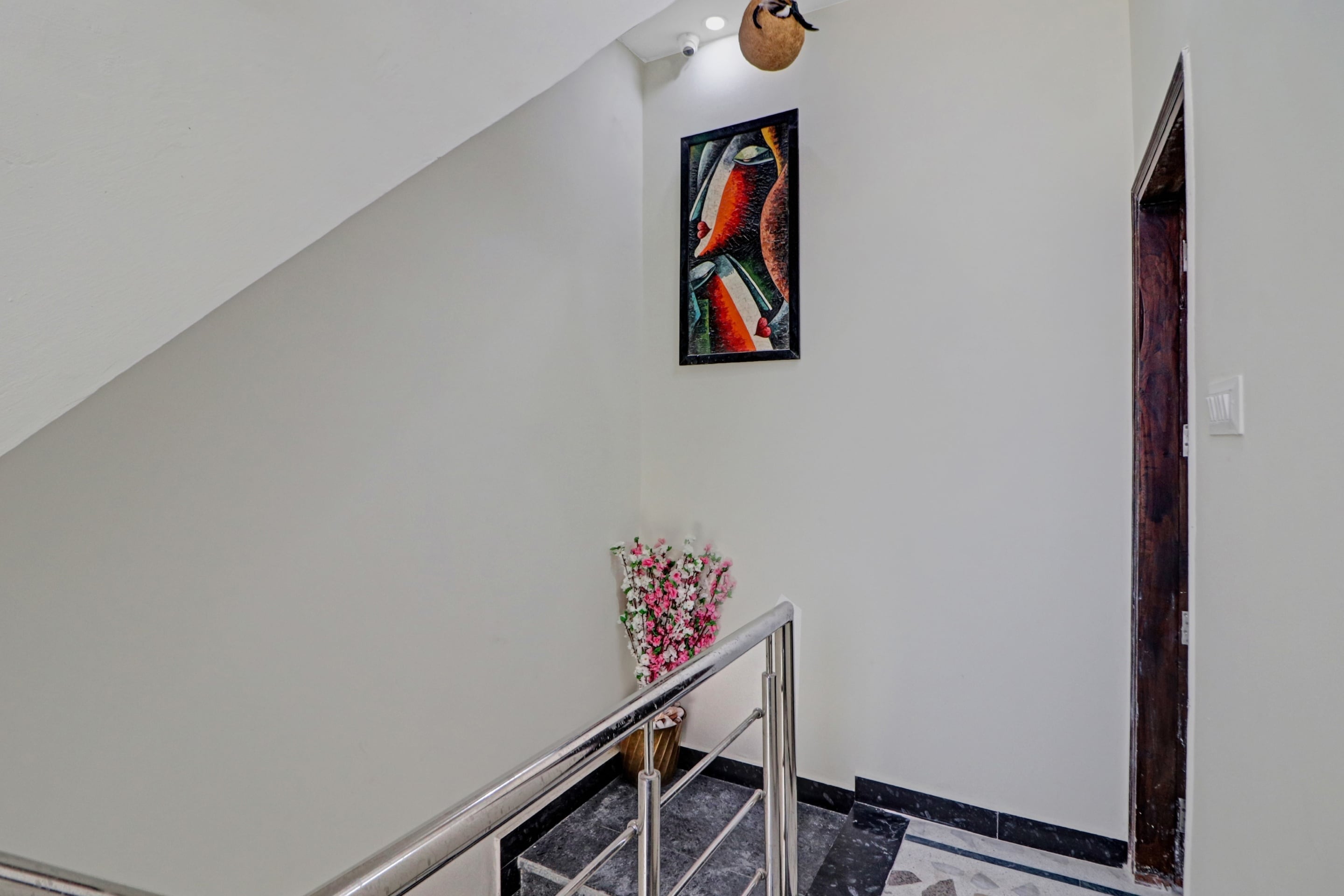 Capital O 89538 Hotel The Royal Orbit