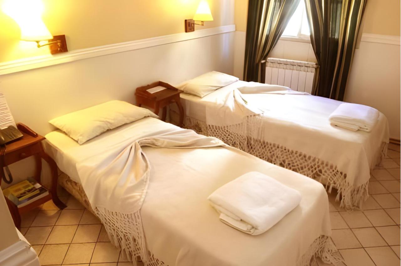 Millennium Lakeview Residence